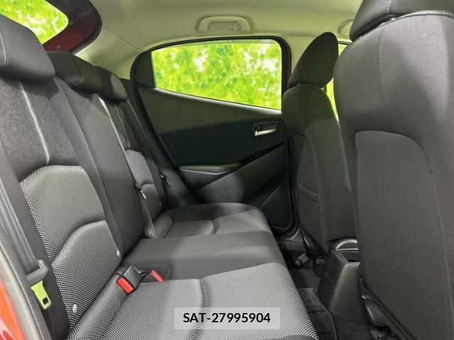Mazda DEMIO 2018-01 8221175-5