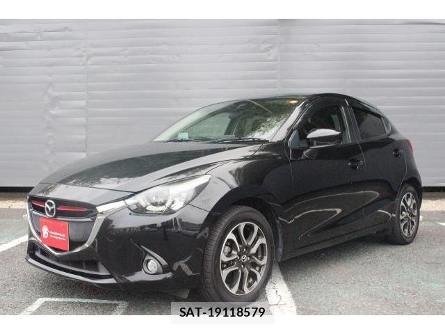 Mazda DEMIO 2014-12 8223701-0