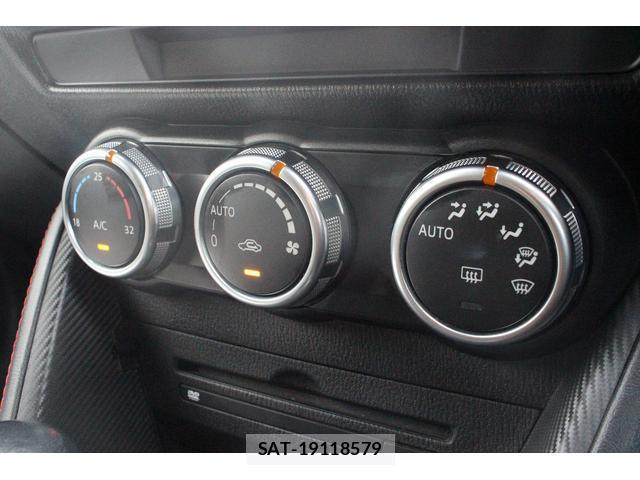 Mazda DEMIO 2014-12 8223701-14