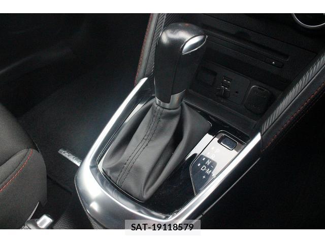 Mazda DEMIO 2014-12 8223701-15