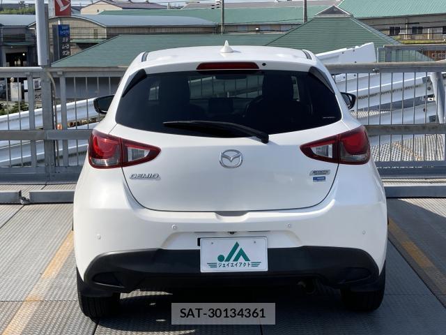 Mazda DEMIO 2018-09 8223921-6