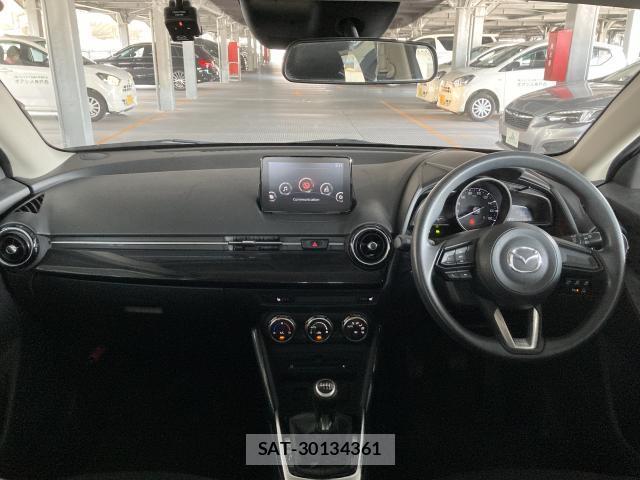 Mazda DEMIO 2018-09 8223921-8