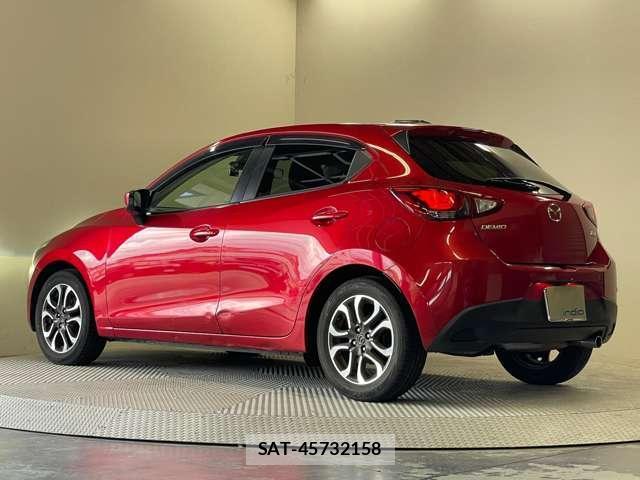 Mazda DEMIO 2015-05 8224176-12