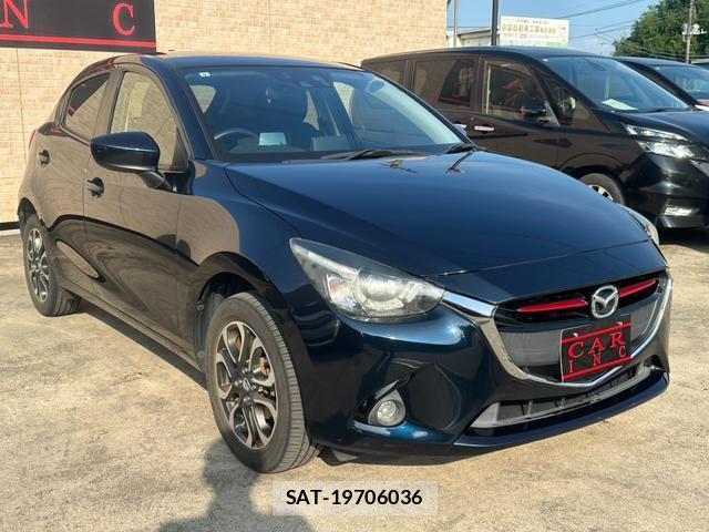Mazda DEMIO 2016-01 8224656-1