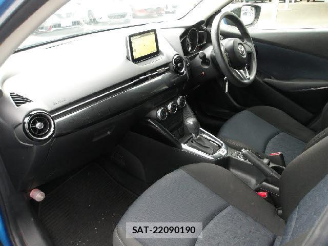 Mazda DEMIO 2015-10 8224861-2