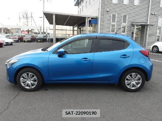 Mazda DEMIO 2015-10 8224861-8