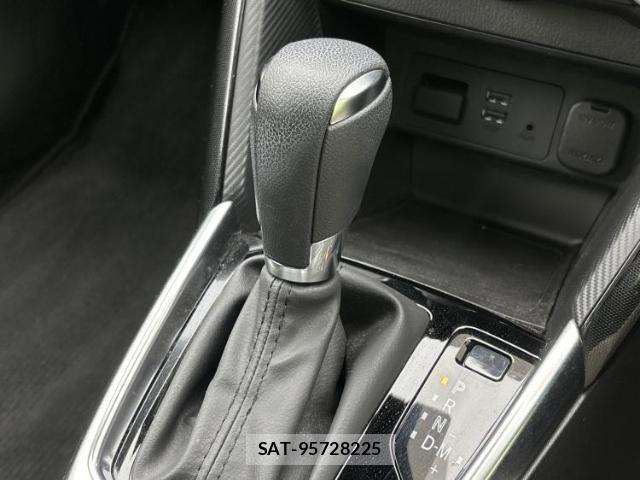 Mazda DEMIO 2015-06 8225080-15