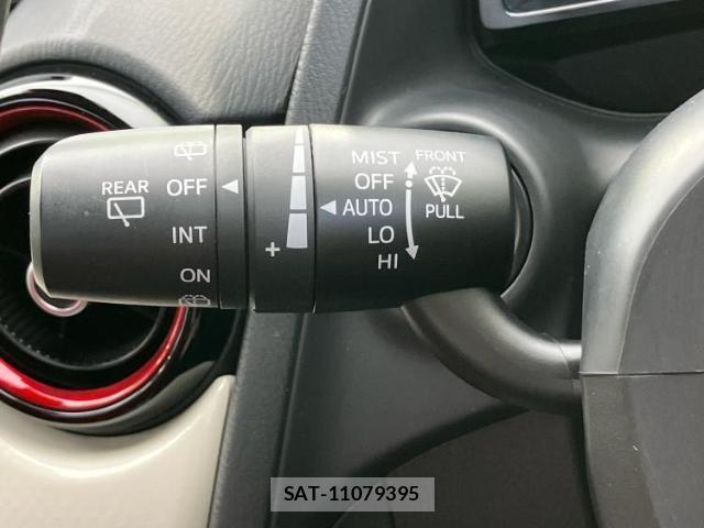 Mazda DEMIO 2018-03 8225527-16