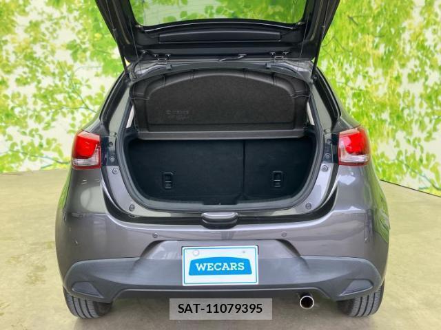 Mazda DEMIO 2018-03 8225527-7