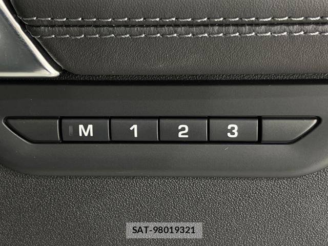 Land Rover DISCOVERY 2025-03 8219462-11