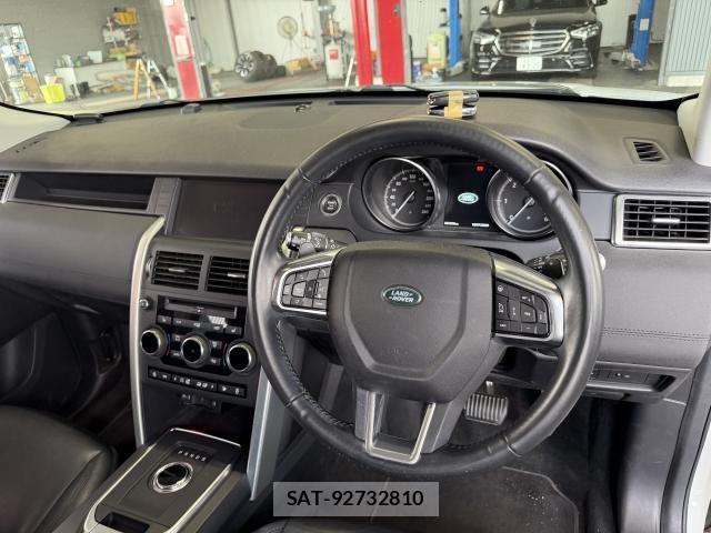 Land Rover DISCOVERY 2019-01 8223843-5