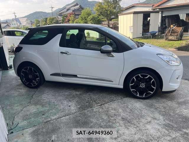 Citroen DS3 2014-01 8217117-10