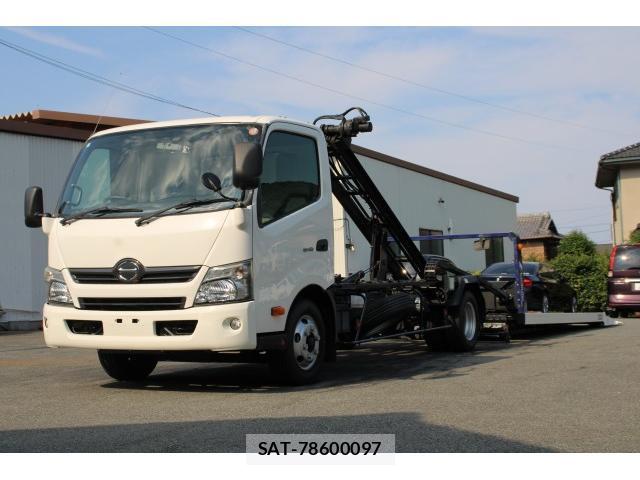 Hino DUTRO 2014-06 8216298-0