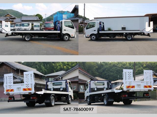 Hino DUTRO 2014-06 8216298-4