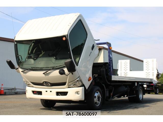 Hino DUTRO 2014-06 8216298-9