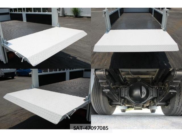 Hino DUTRO 2021-05 8216302-16