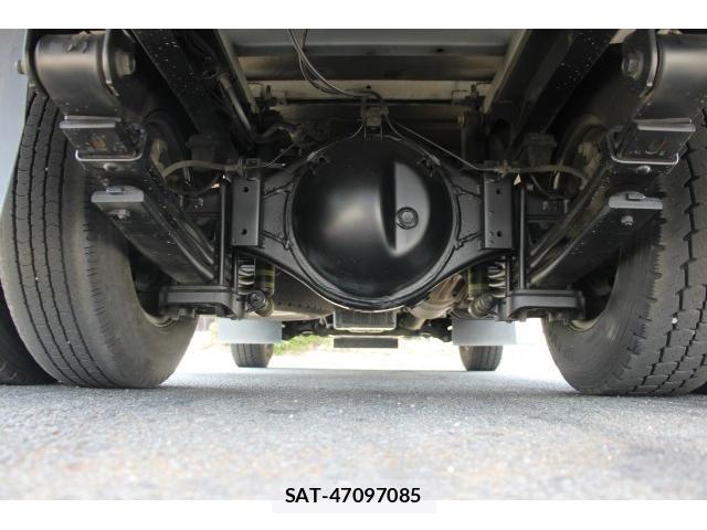 Hino DUTRO 2021-05 8216302-19