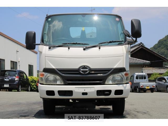 Hino DUTRO 2012-09 8216303-1