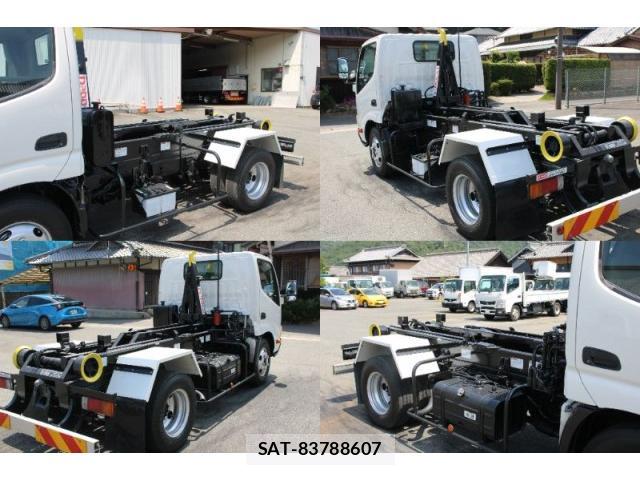 Hino DUTRO 2012-09 8216303-12