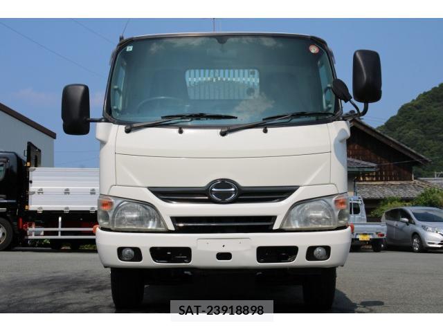 Hino DUTRO 2014-07 8216305-1