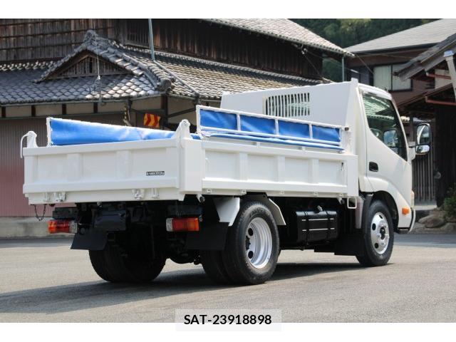 Hino DUTRO 2014-07 8216305-6