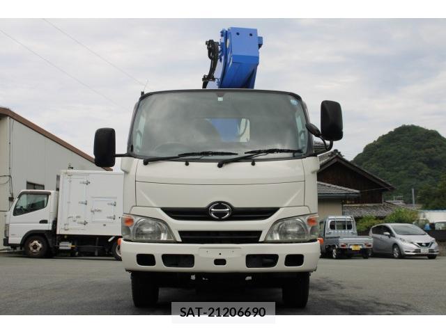 Hino DUTRO 2014-09 8216309-1