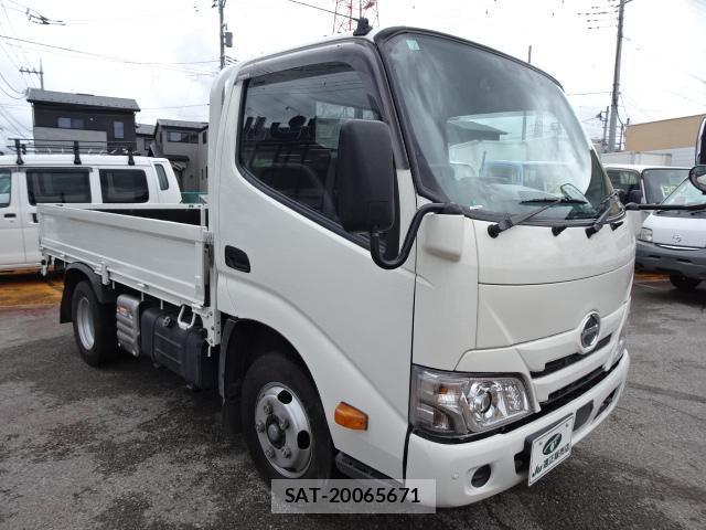 Hino DUTRO 2022-02 8218489-11