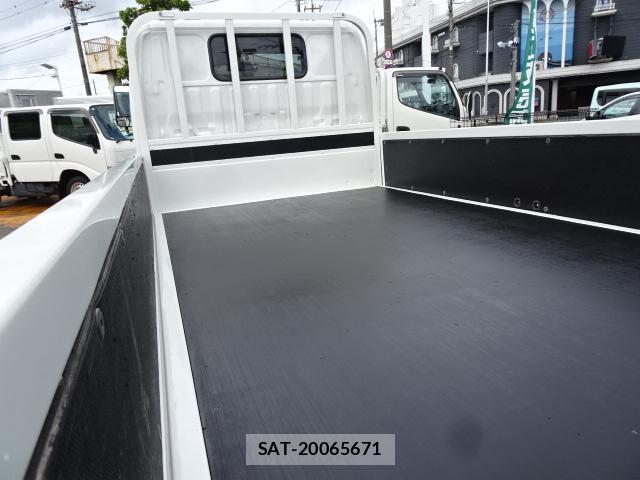 Hino DUTRO 2022-02 8218489-6