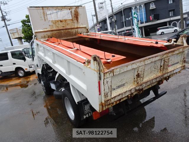 Hino DUTRO 2019-08 8218490-14