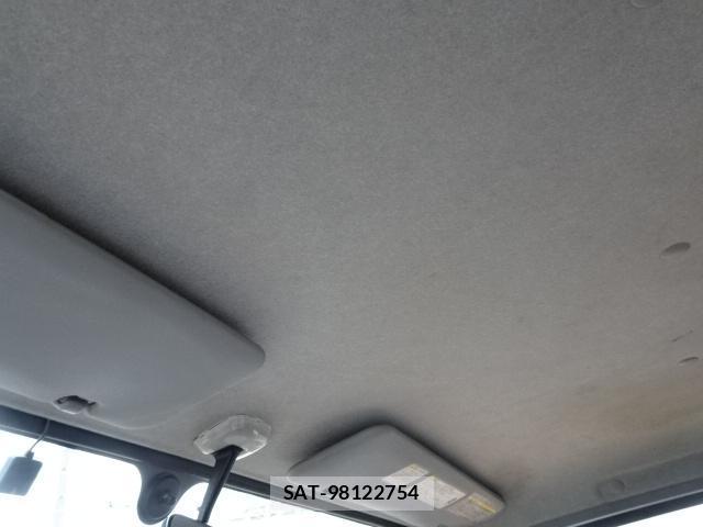 Hino DUTRO 2019-08 8218490-16