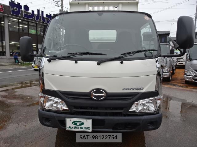 Hino DUTRO 2019-08 8218490-9