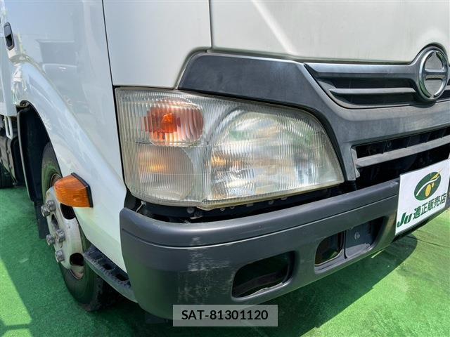Hino DUTRO 2013-11 8220407-10