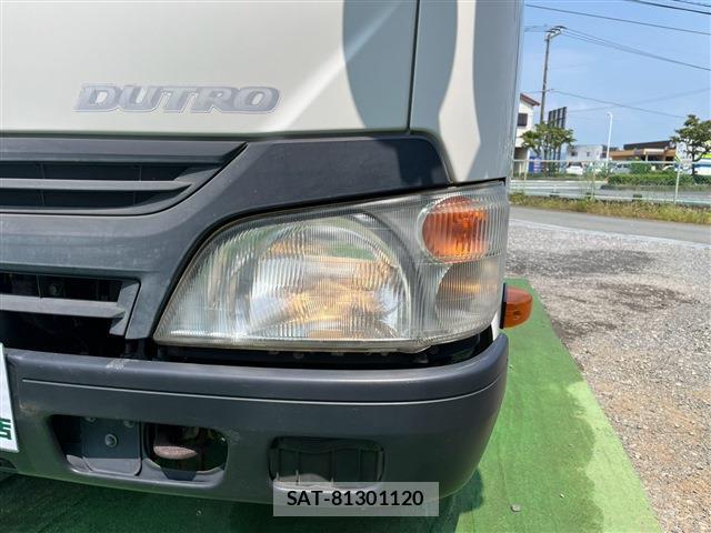 Hino DUTRO 2013-11 8220407-12