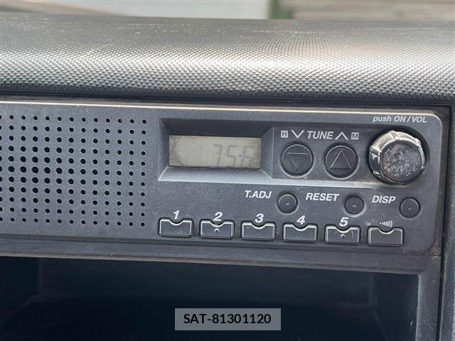 Hino DUTRO 2013-11 8220407-17