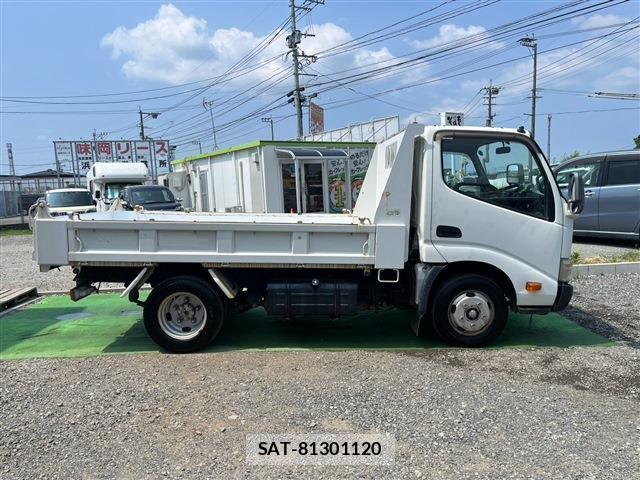 Hino DUTRO 2013-11 8220407-5