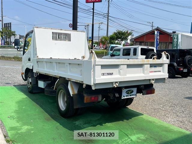 Hino DUTRO 2013-11 8220407-9
