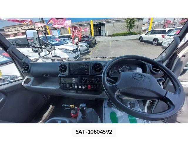 Hino DUTRO 2013-10 8220438-2