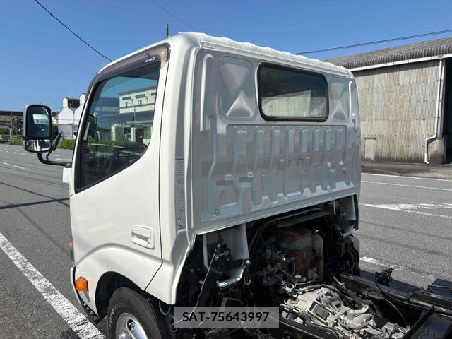 Hino DUTRO 2011-12 8220440-16