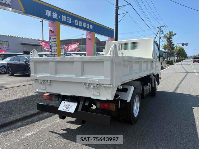 Hino DUTRO 2011-12 8220440-19