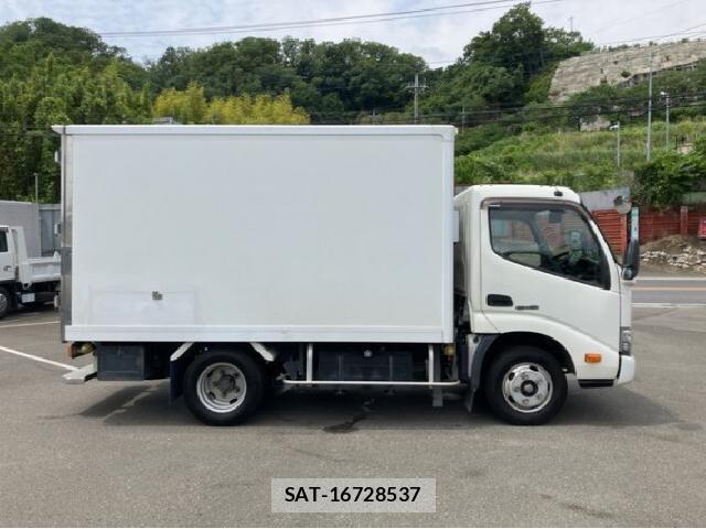 Hino DUTRO 2019 8220588-12