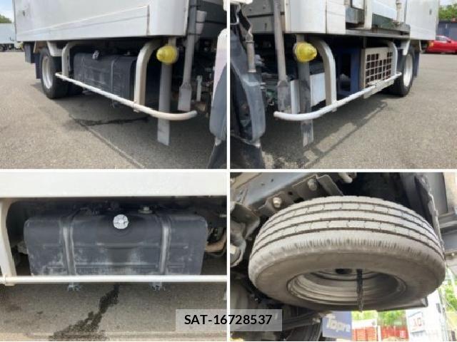 Hino DUTRO 2019 8220588-19