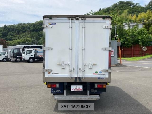 Hino DUTRO 2019 8220588-4