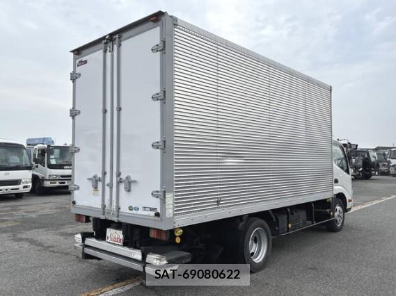 Hino DUTRO 2014 8221792-1