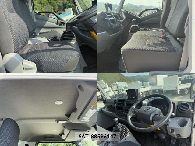 Hino DUTRO 2021-06 8223559-3