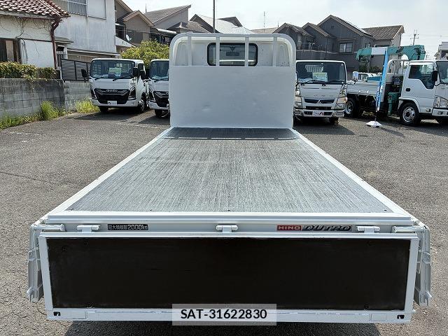 Hino DUTRO 2016-08 8223758-10