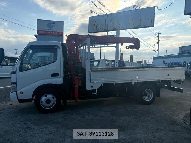 Hino DUTRO 2005-11 8224147-1