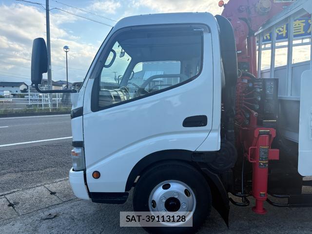 Hino DUTRO 2005-11 8224147-11