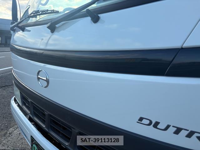 Hino DUTRO 2005-11 8224147-18