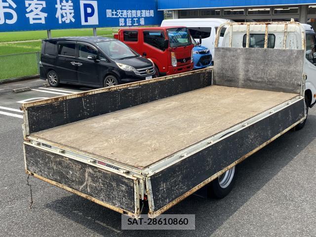 Hino DUTRO 2019-03 8224969-10