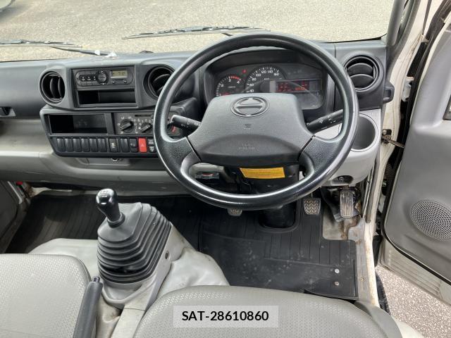 Hino DUTRO 2019-03 8224969-2